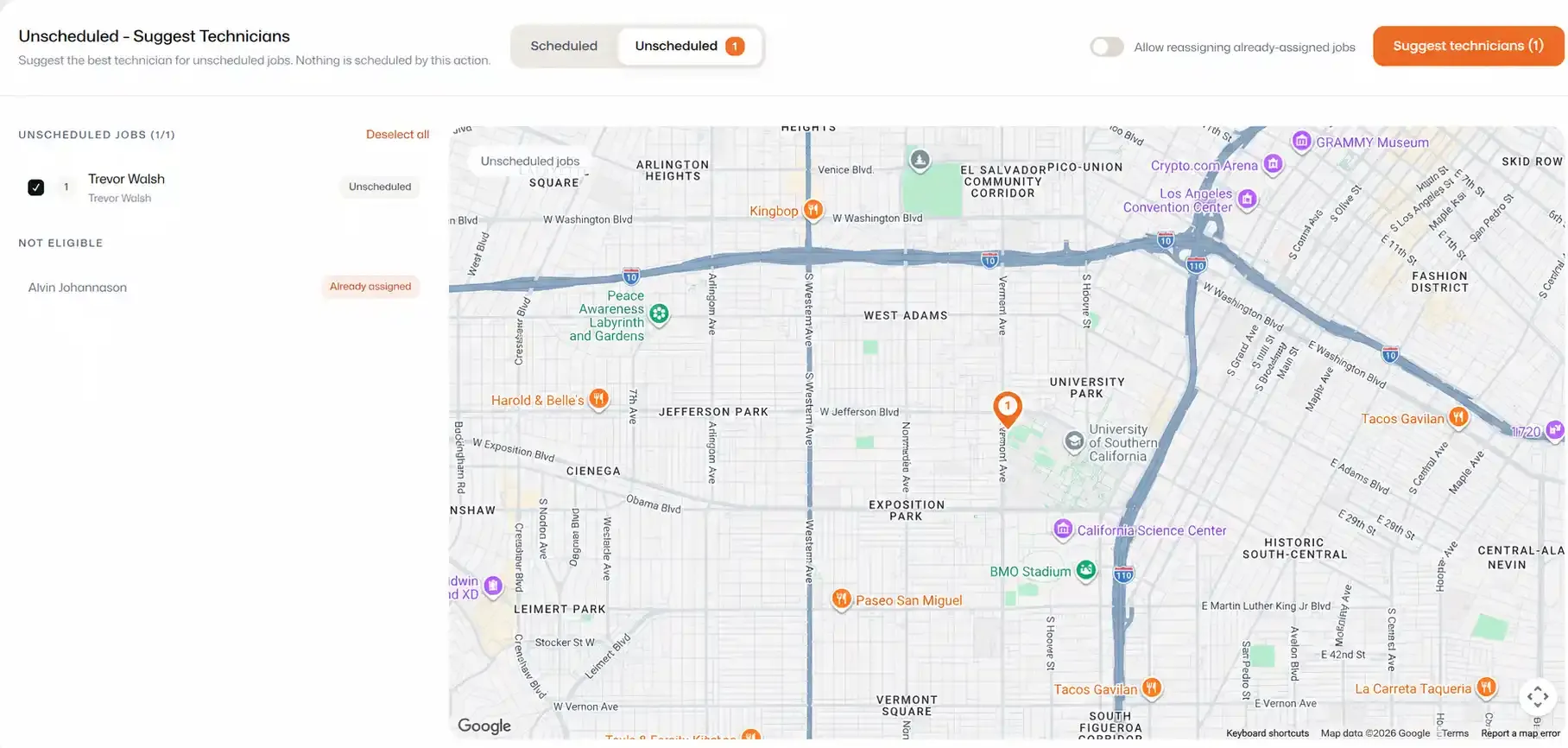 Unscheduled job map showing technician suggestion eligibility.
